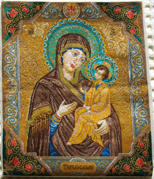 Света Богородица с младенеца-изомрудената