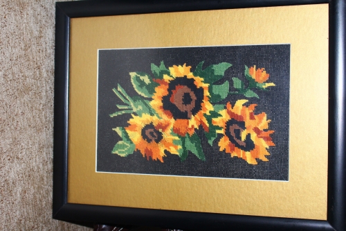 Cross-stitch Gobelin Sunflowers 15/25 With Frame