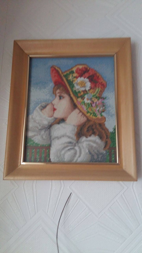 Cross-stitch Girl with hat