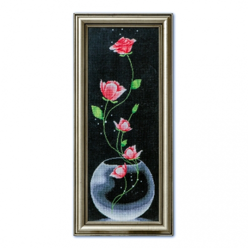 Cross-stitch Vase with roses